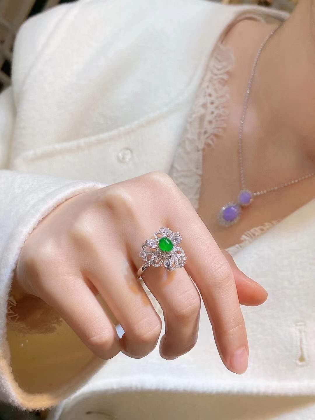 Advance Jewellery--Flourishing Blossom